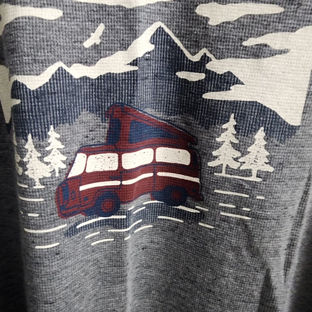 Men's long sleeve tee